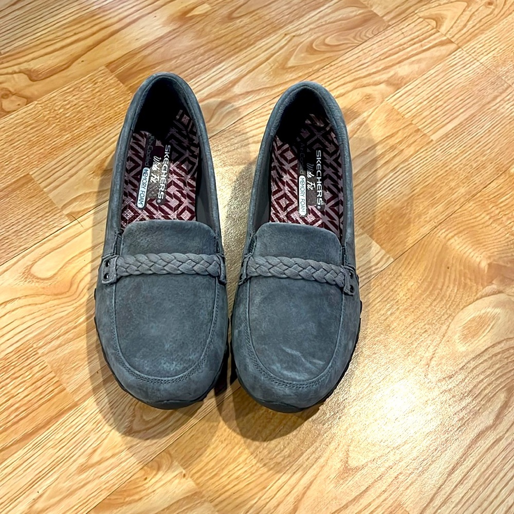 Sketchers wide fit air cooled memory foam